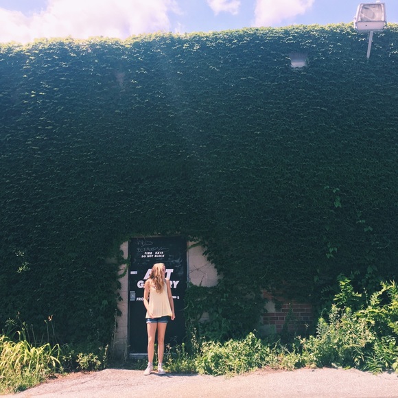 Meet your Posher, Maddie - Picture 2 of 3